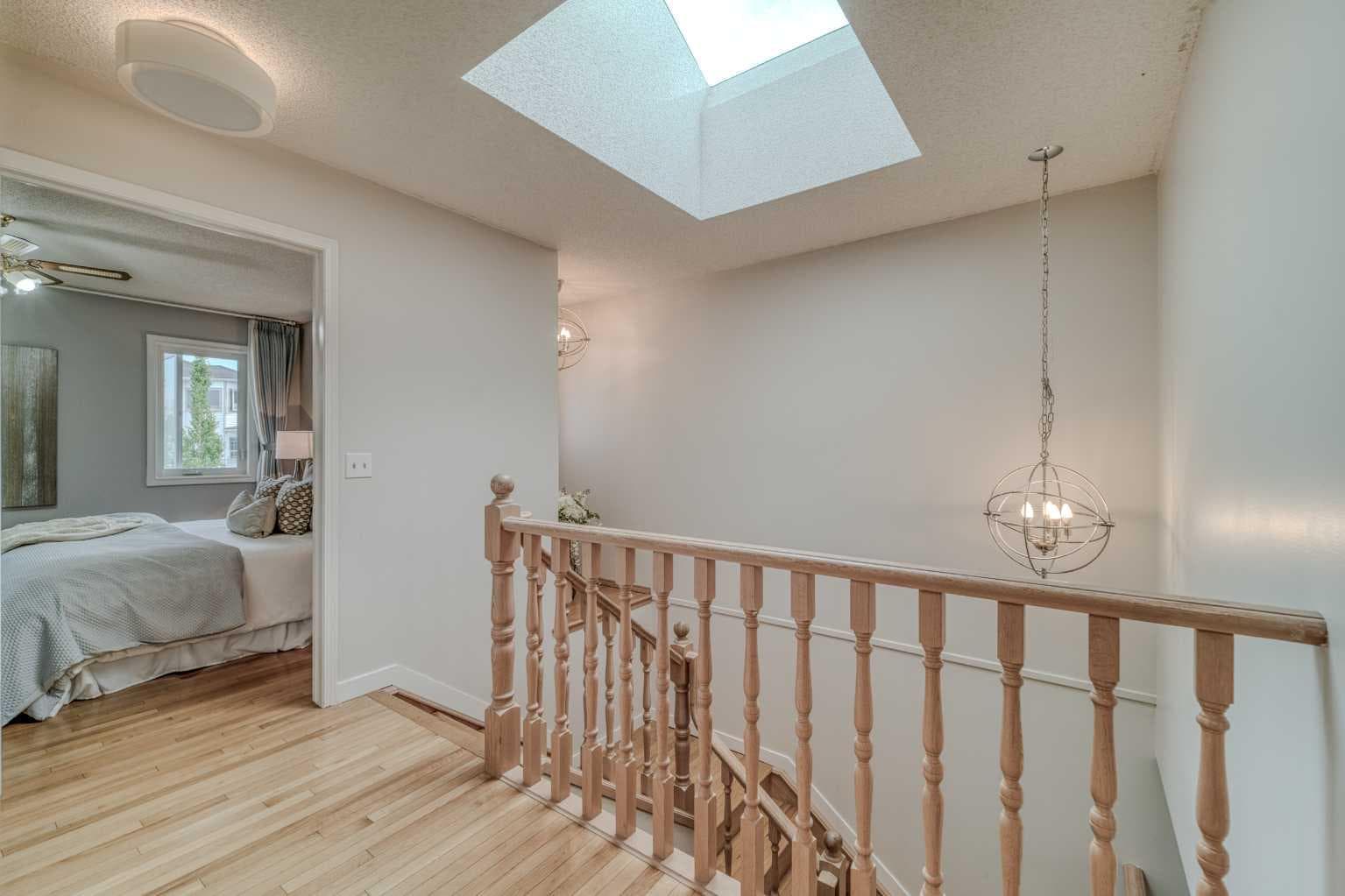 8286 Edgebrook Drive NW