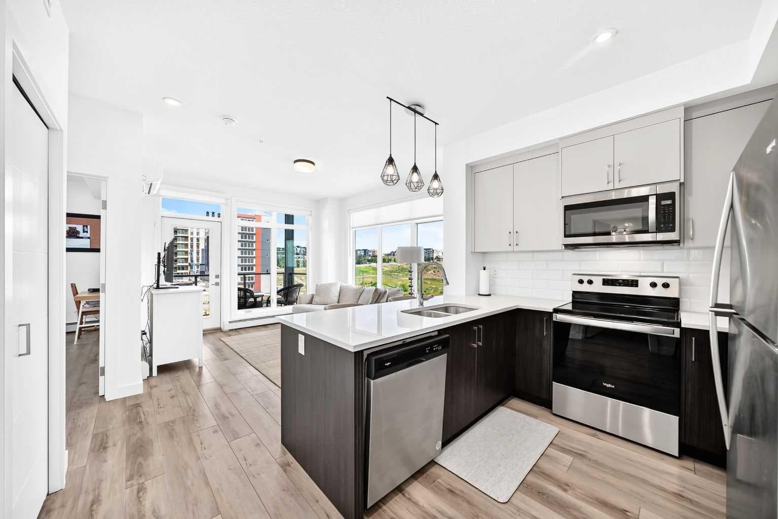 301, 205 Spring Creek Common SW