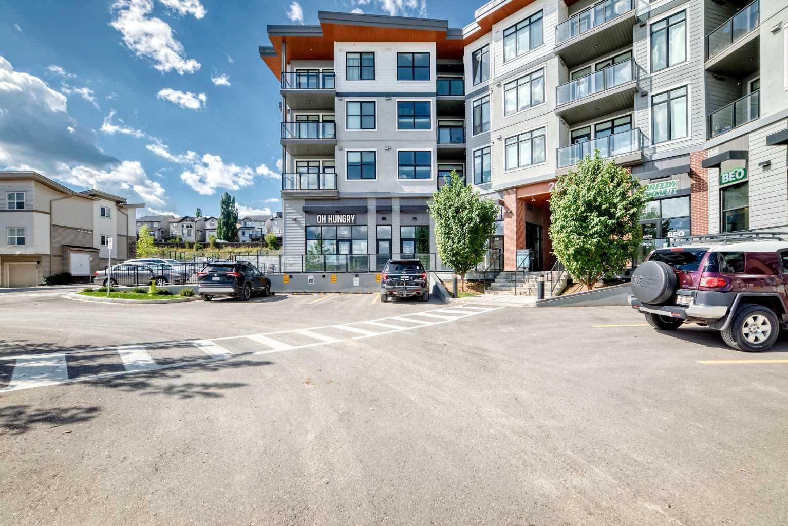 301, 205 Spring Creek Common SW