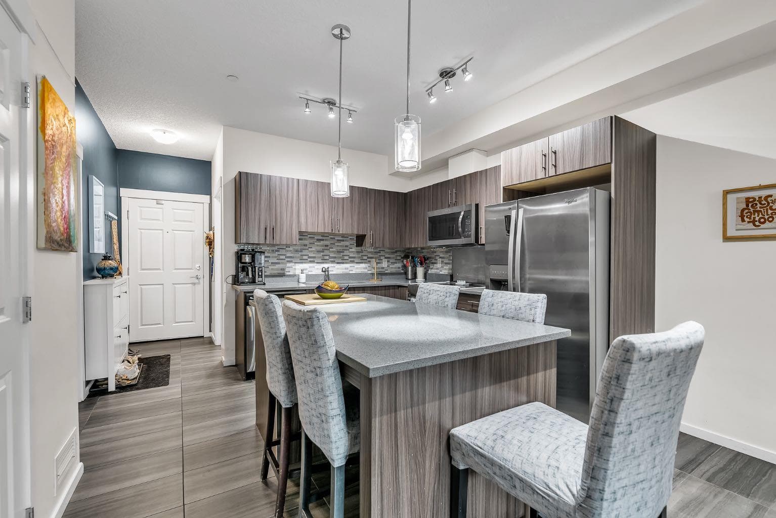 3305, 215 Legacy Boulevard SE