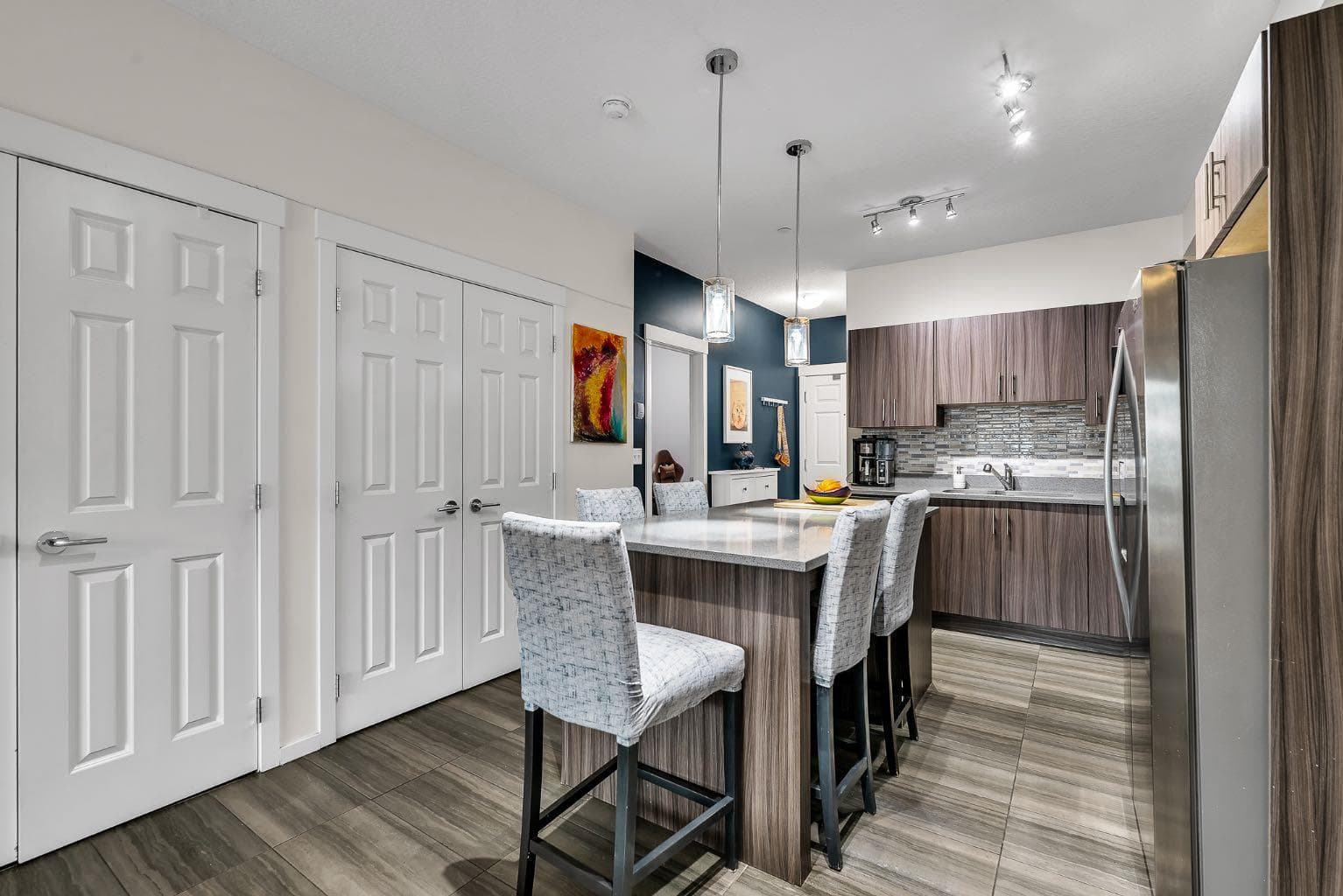 3305, 215 Legacy Boulevard SE