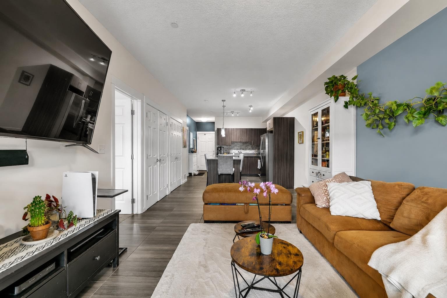3305, 215 Legacy Boulevard SE