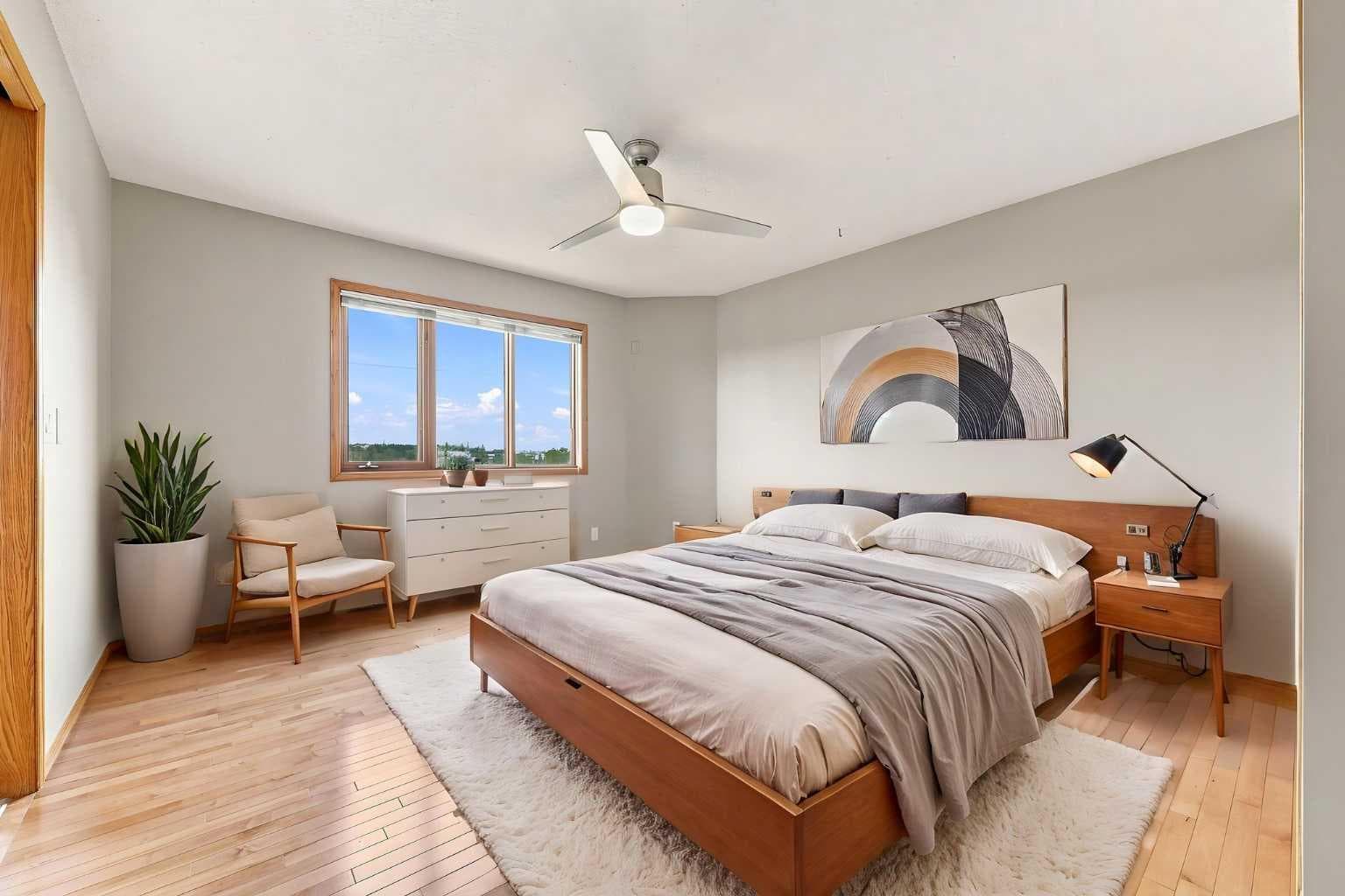 361 Santana Bay NW