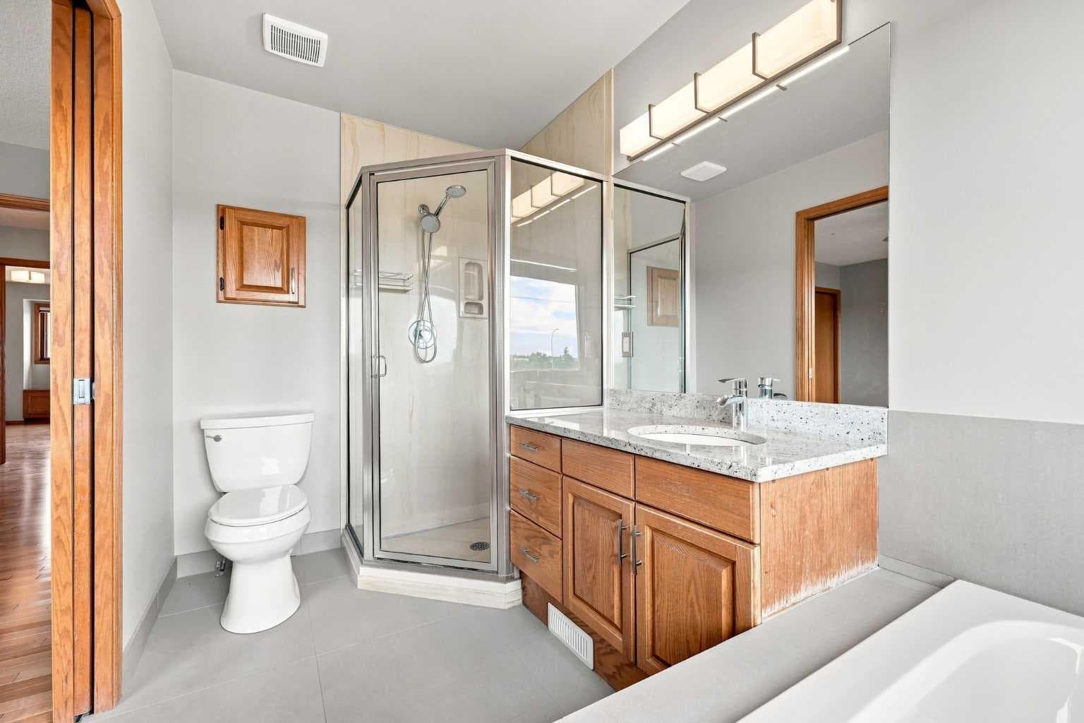 361 Santana Bay NW