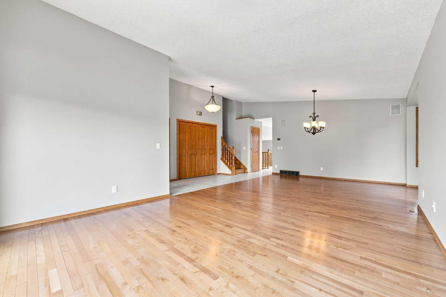 361 Santana Bay NW