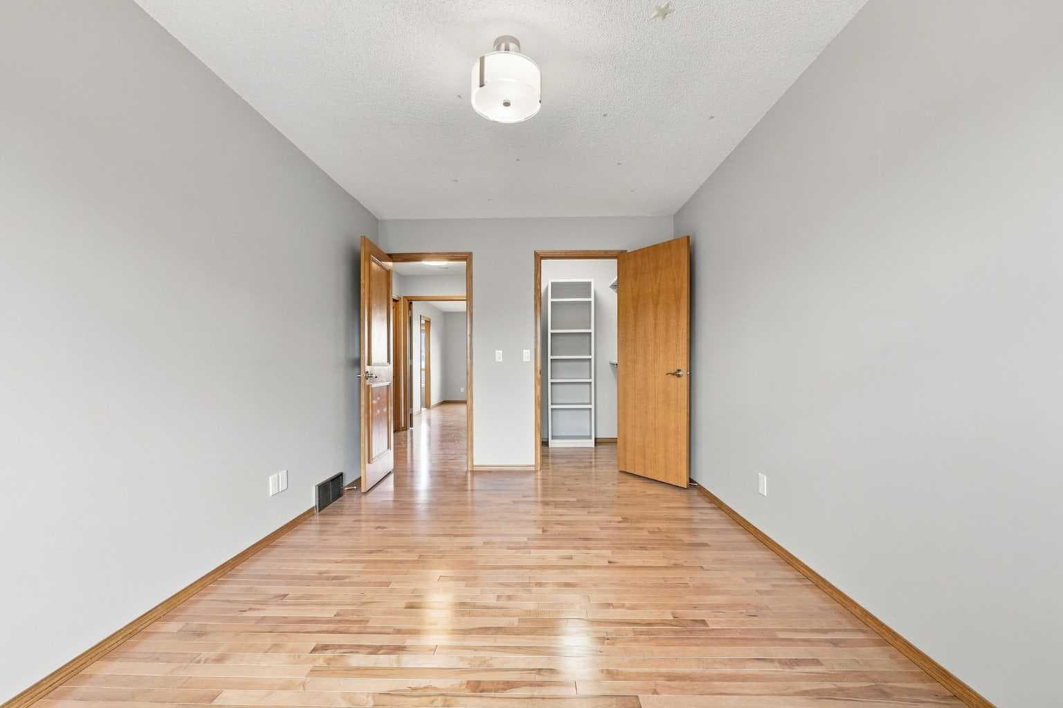 361 Santana Bay NW