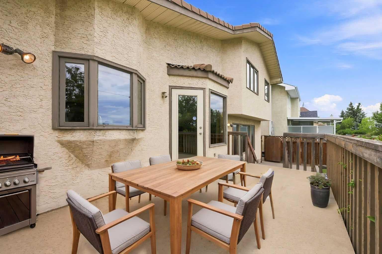 361 Santana Bay NW