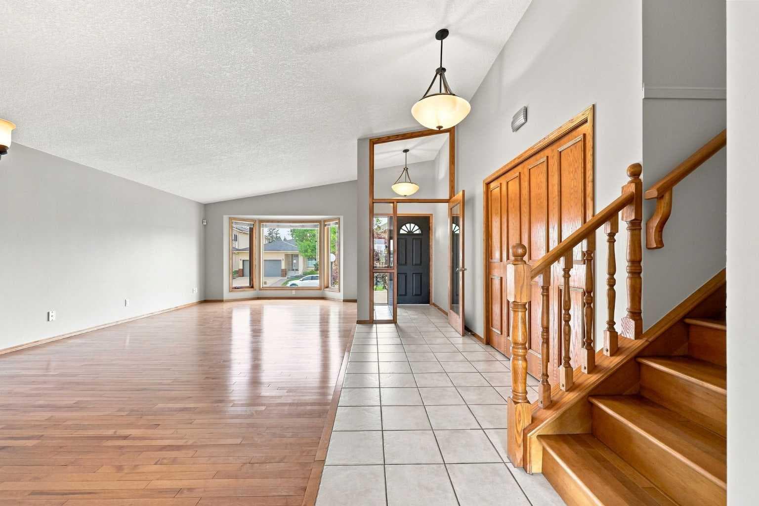 361 Santana Bay NW