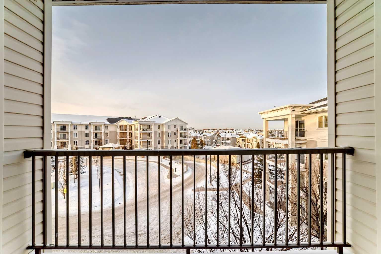 2413, 333 Taravista Drive NE