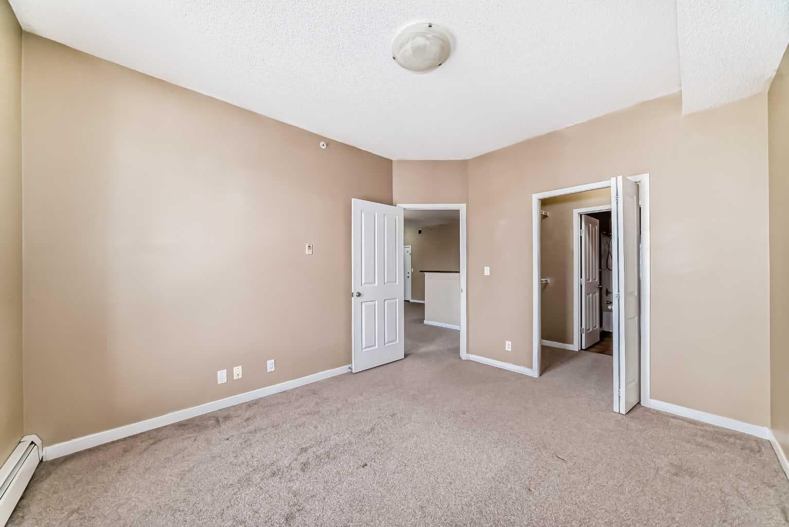 2413, 333 Taravista Drive NE