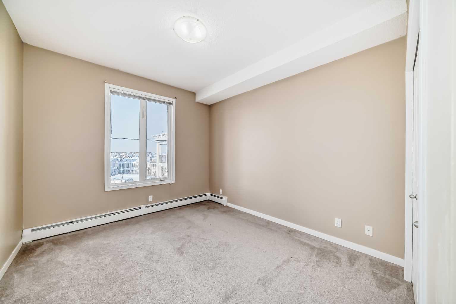 2413, 333 Taravista Drive NE