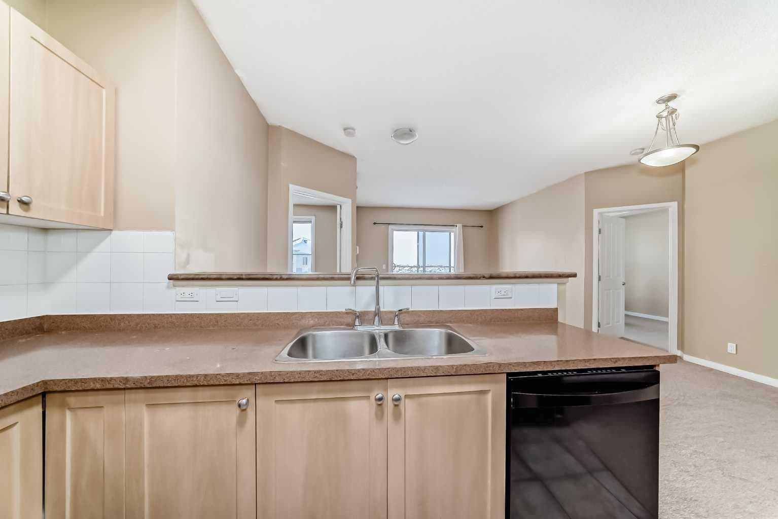 2413, 333 Taravista Drive NE