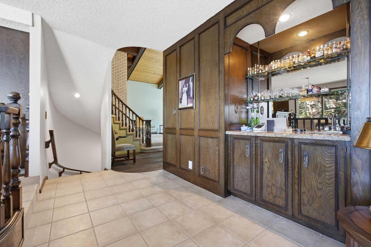 336 Pump Hill Crescent SW