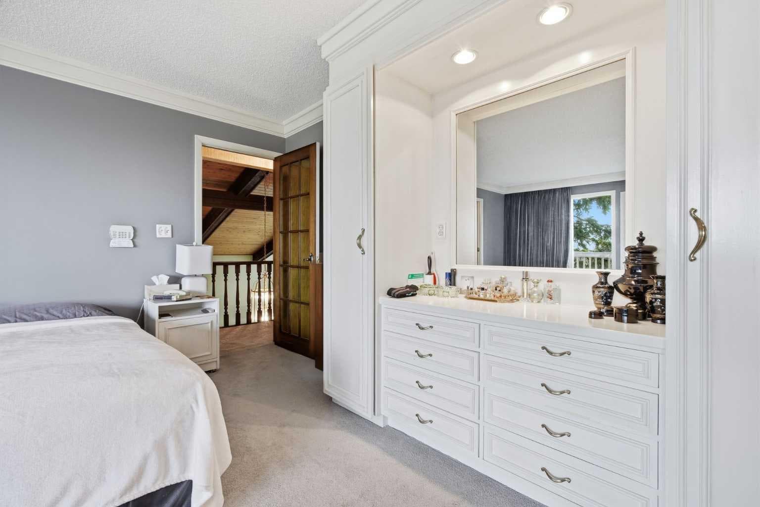 336 Pump Hill Crescent SW