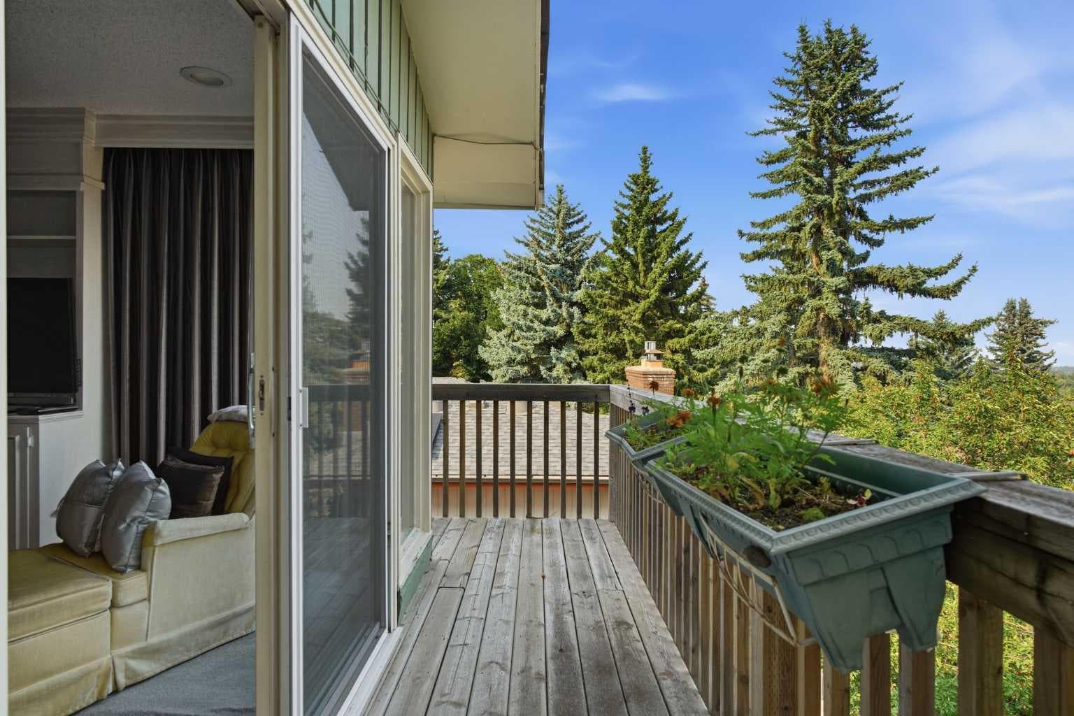 336 Pump Hill Crescent SW
