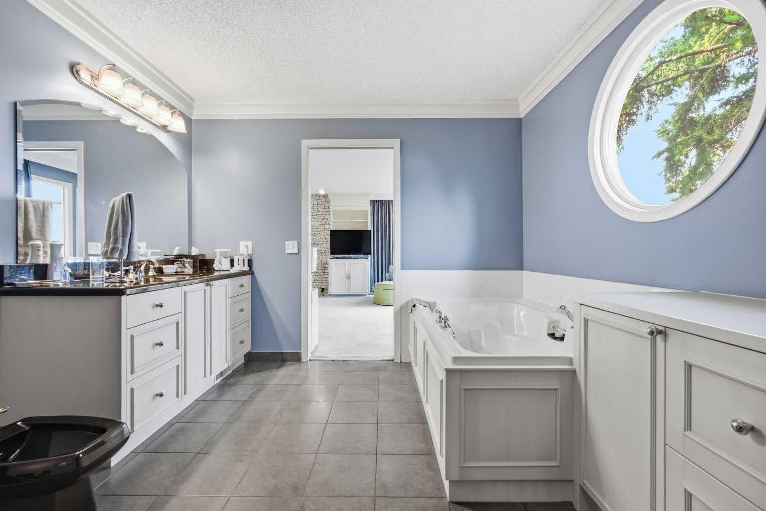 336 Pump Hill Crescent SW