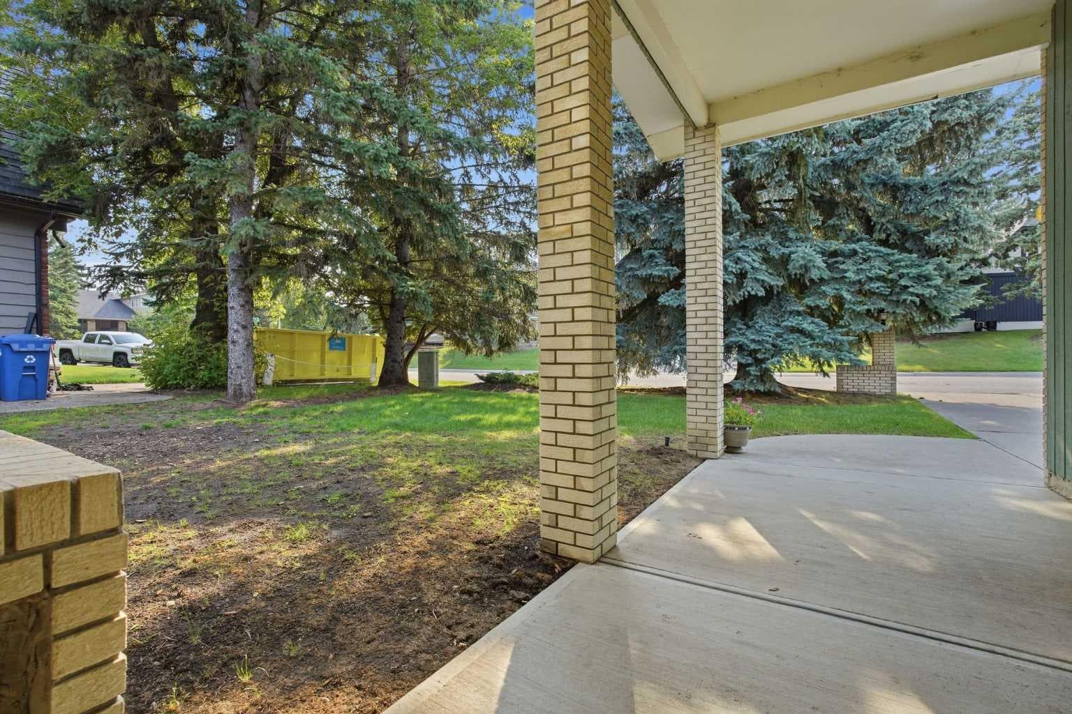 336 Pump Hill Crescent SW