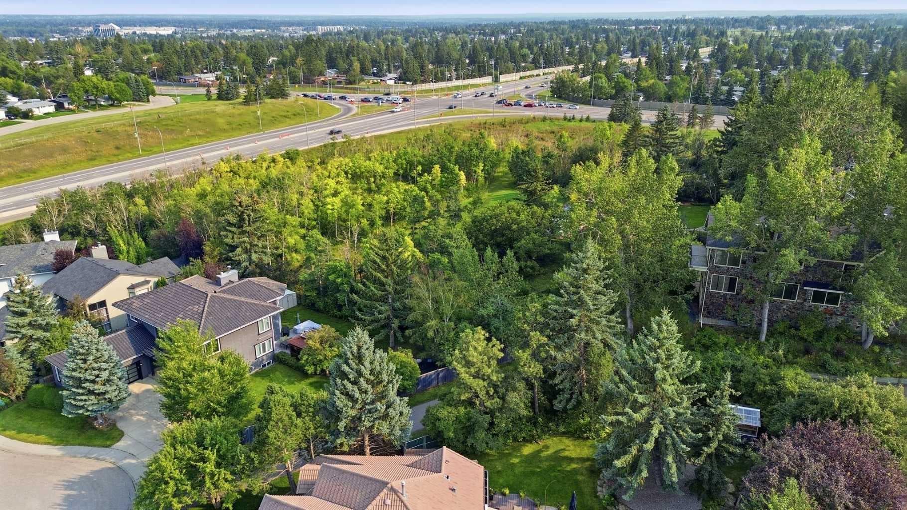 336 Pump Hill Crescent SW