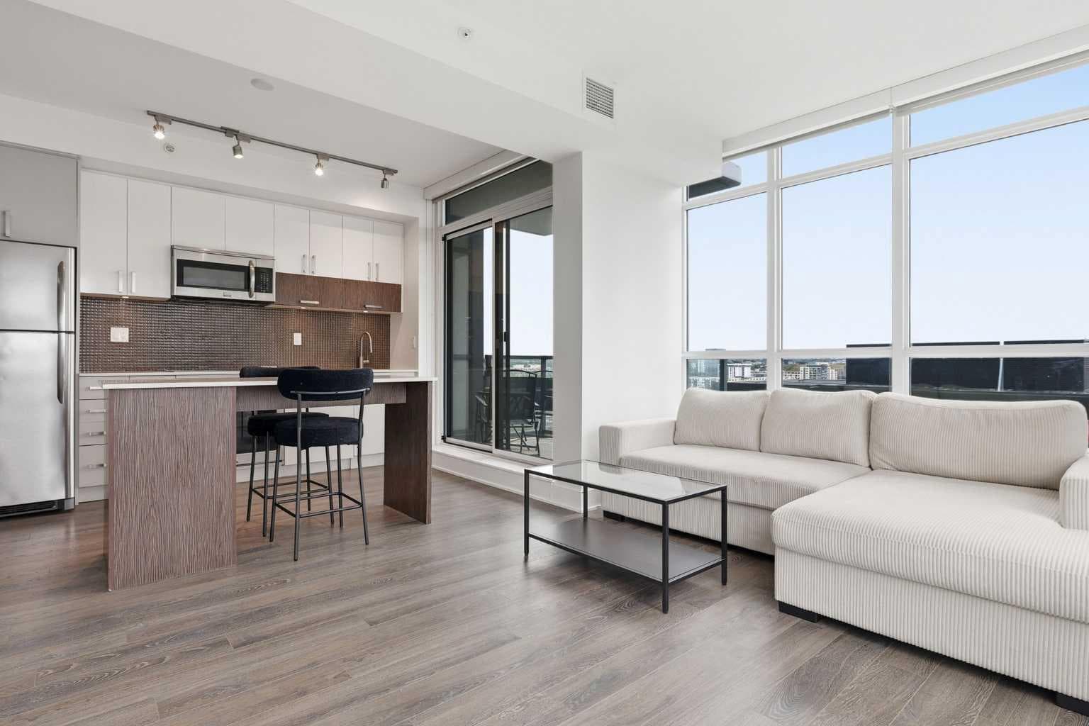 1301, 550 Riverfront Avenue SE