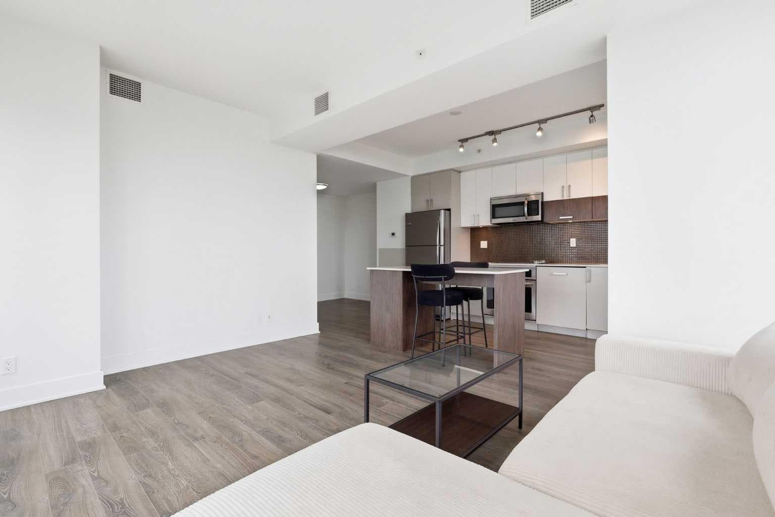 1301, 550 Riverfront Avenue SE