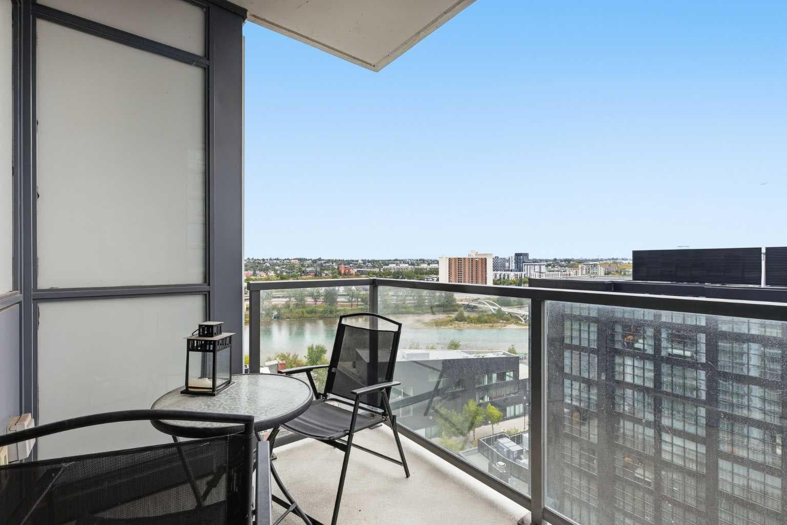 1301, 550 Riverfront Avenue SE
