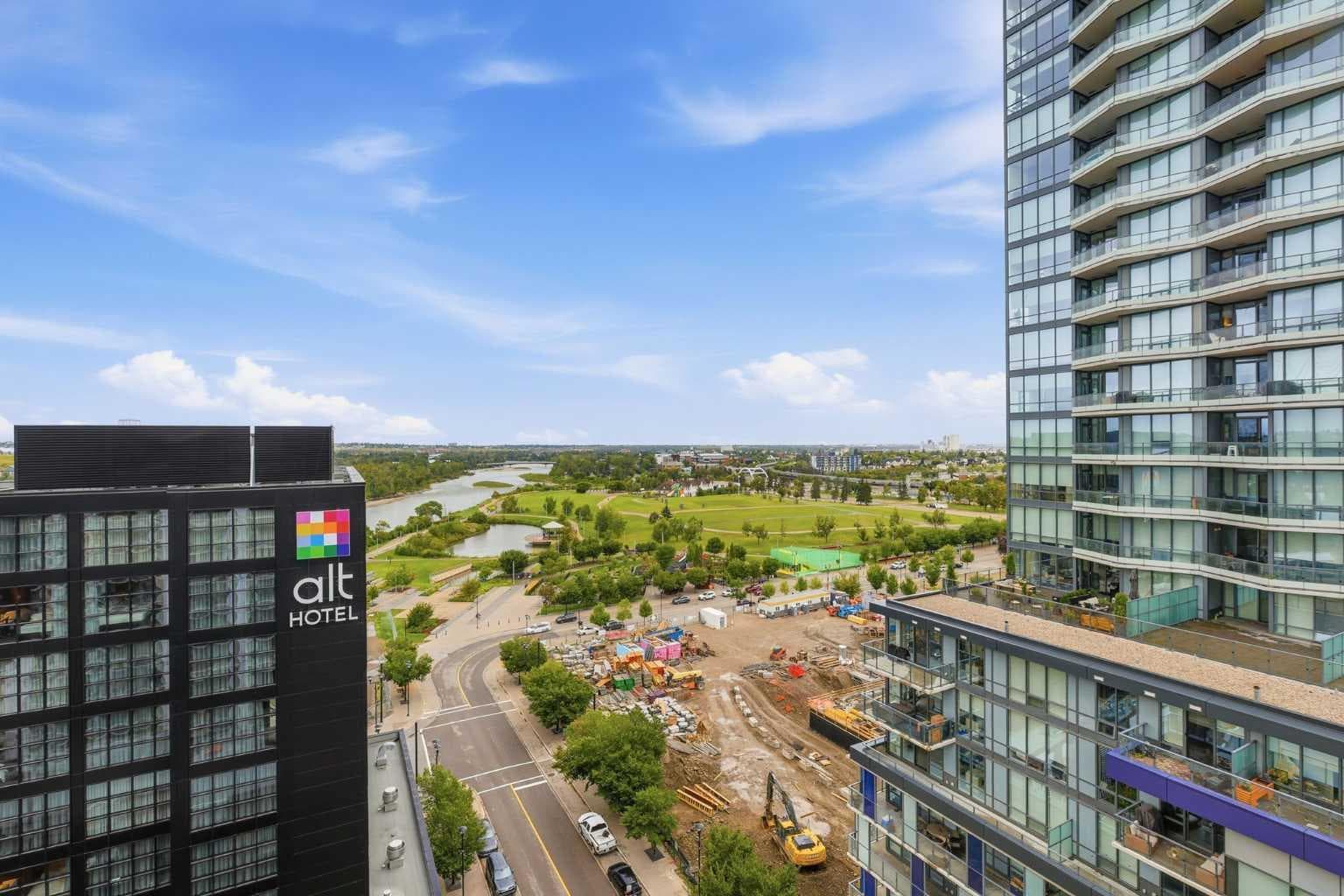 1301, 550 Riverfront Avenue SE