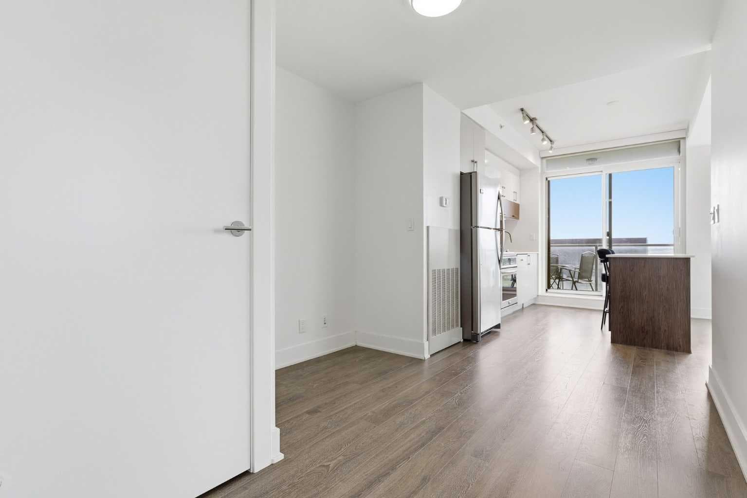 1301, 550 Riverfront Avenue SE