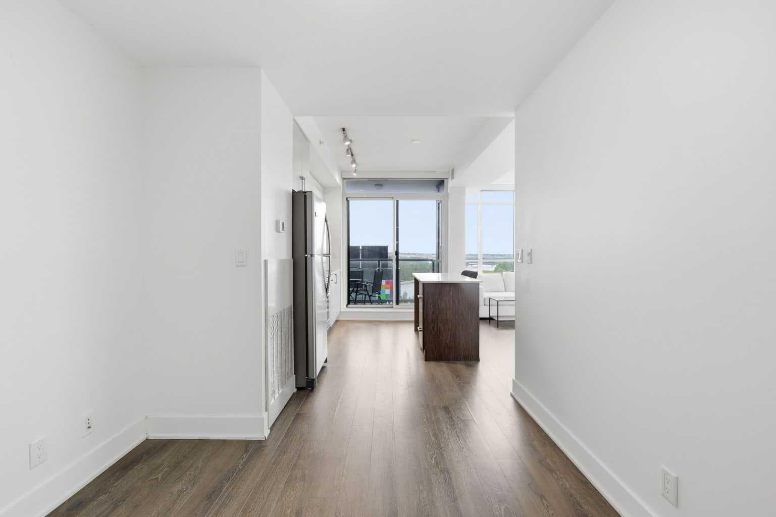 1301, 550 Riverfront Avenue SE