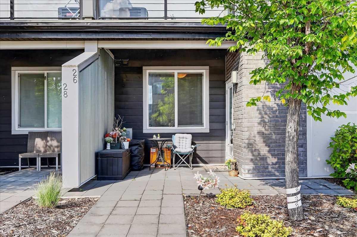 26 Redstone Way NE