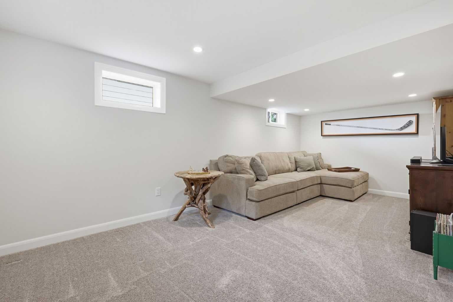 23 Winslow Crescent SW