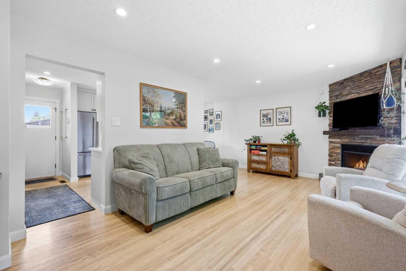 23 Winslow Crescent SW