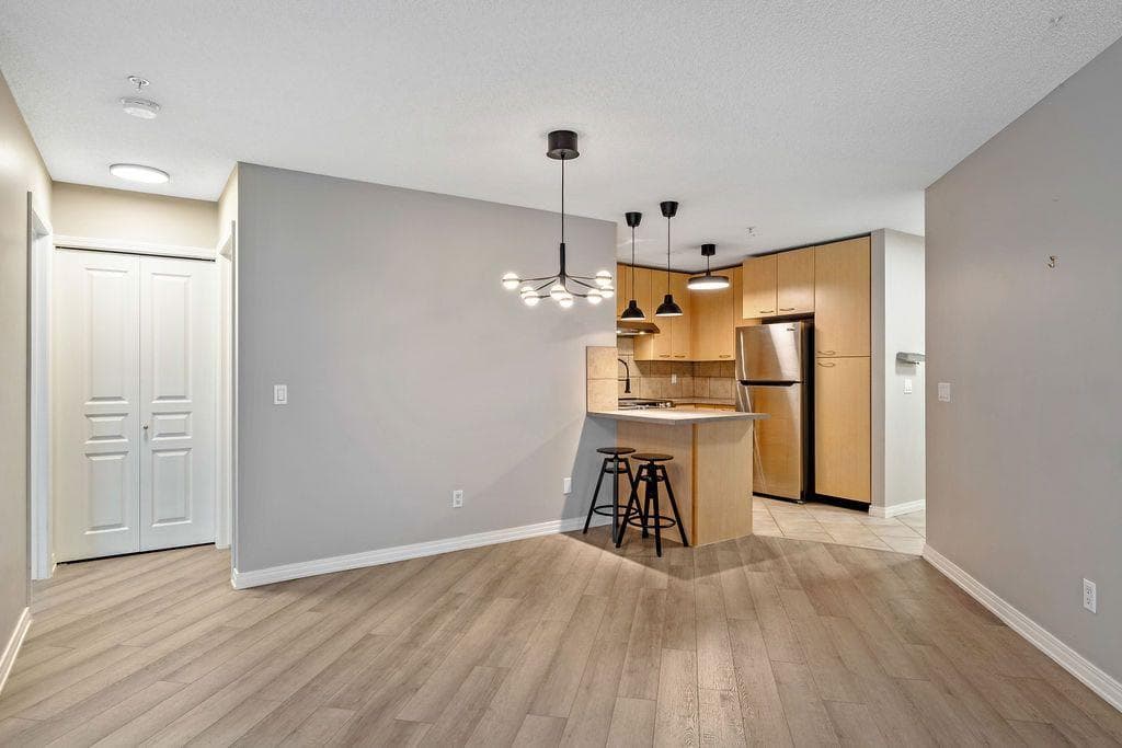 133, 22 Richard Place SW