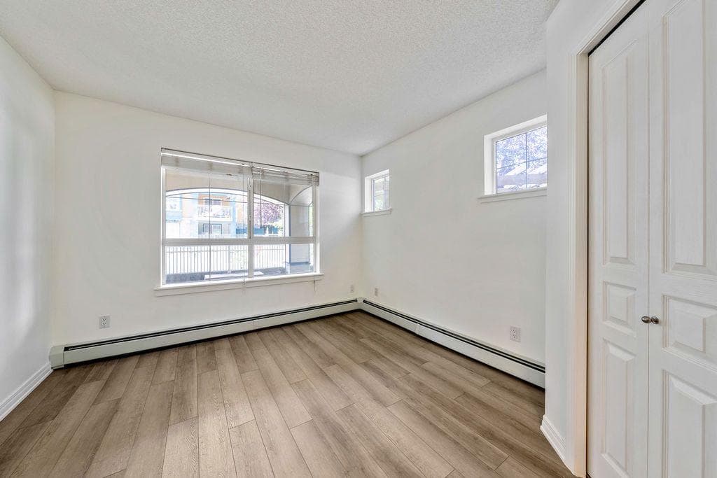 133, 22 Richard Place SW