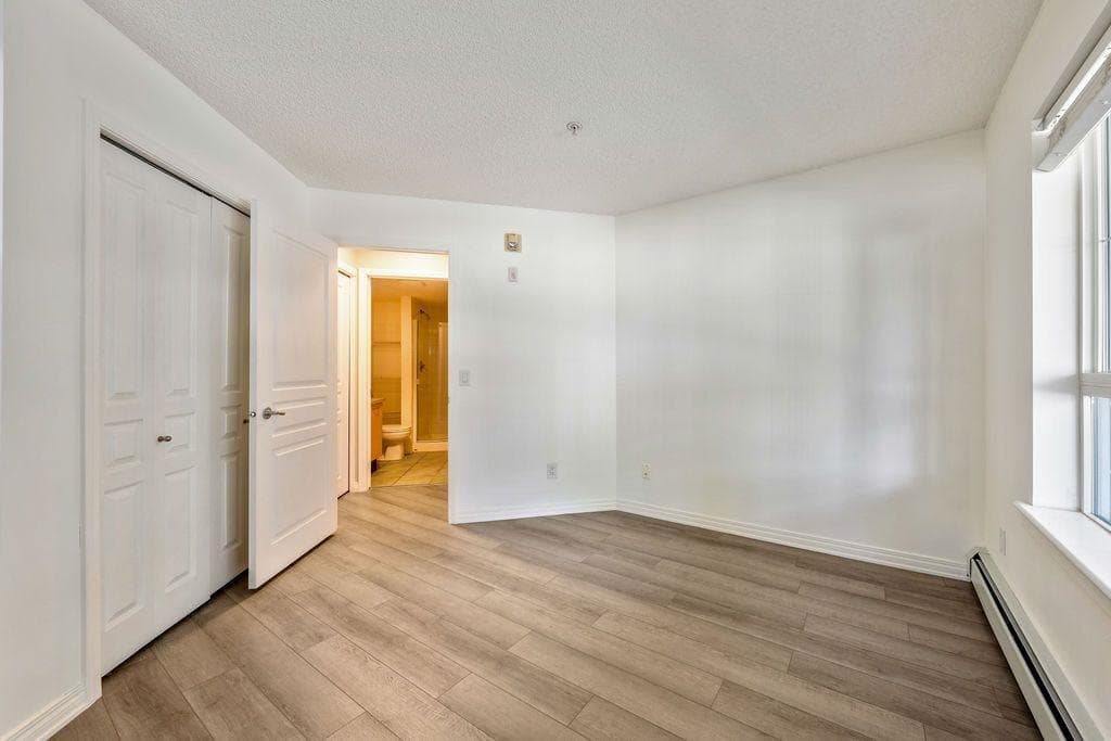 133, 22 Richard Place SW