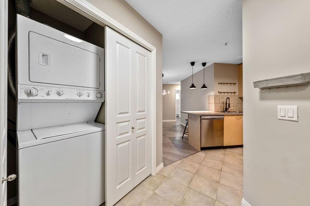 133, 22 Richard Place SW