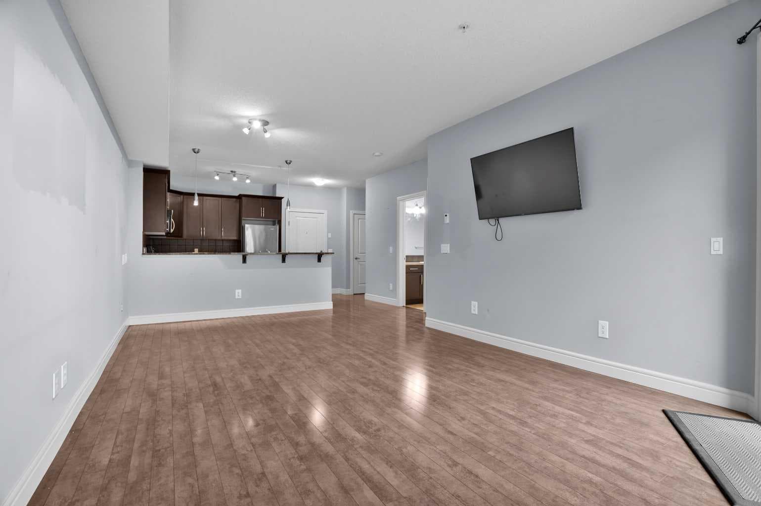 3103, 15 Sunset Square NE