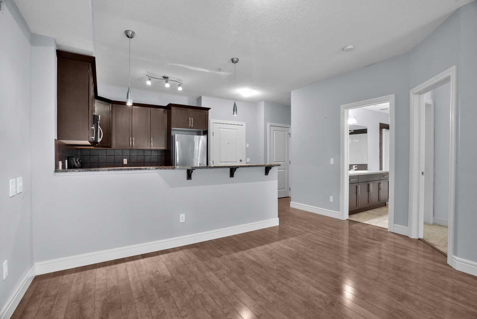 3103, 15 Sunset Square NE
