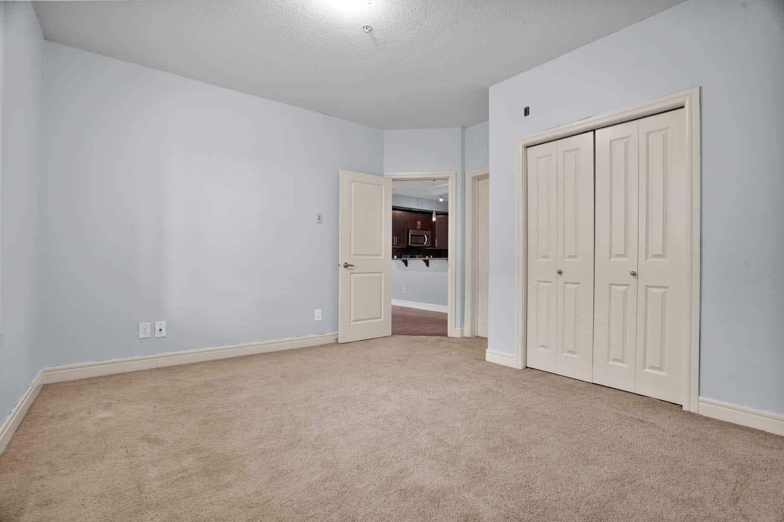 3103, 15 Sunset Square NE