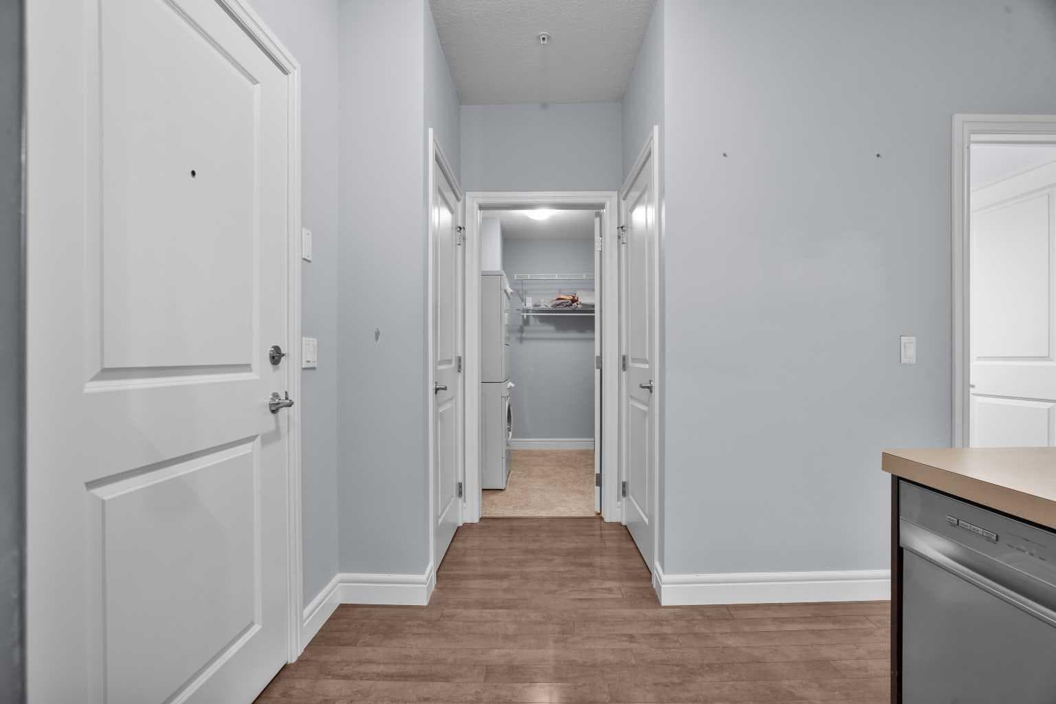 3103, 15 Sunset Square NE