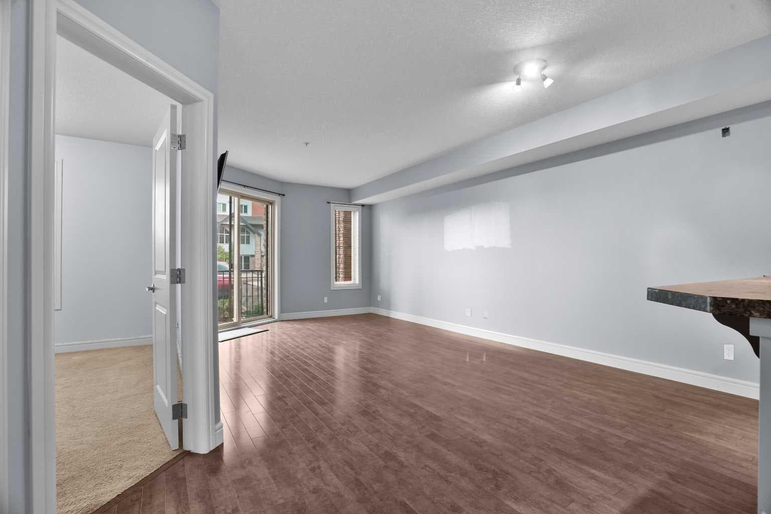 3103, 15 Sunset Square NE