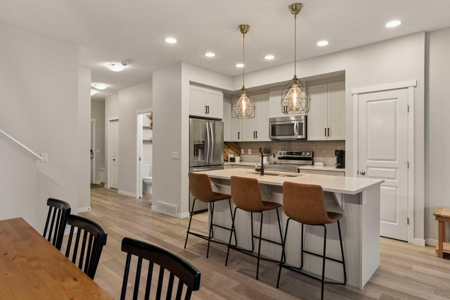 207 Mahogany Grove SE