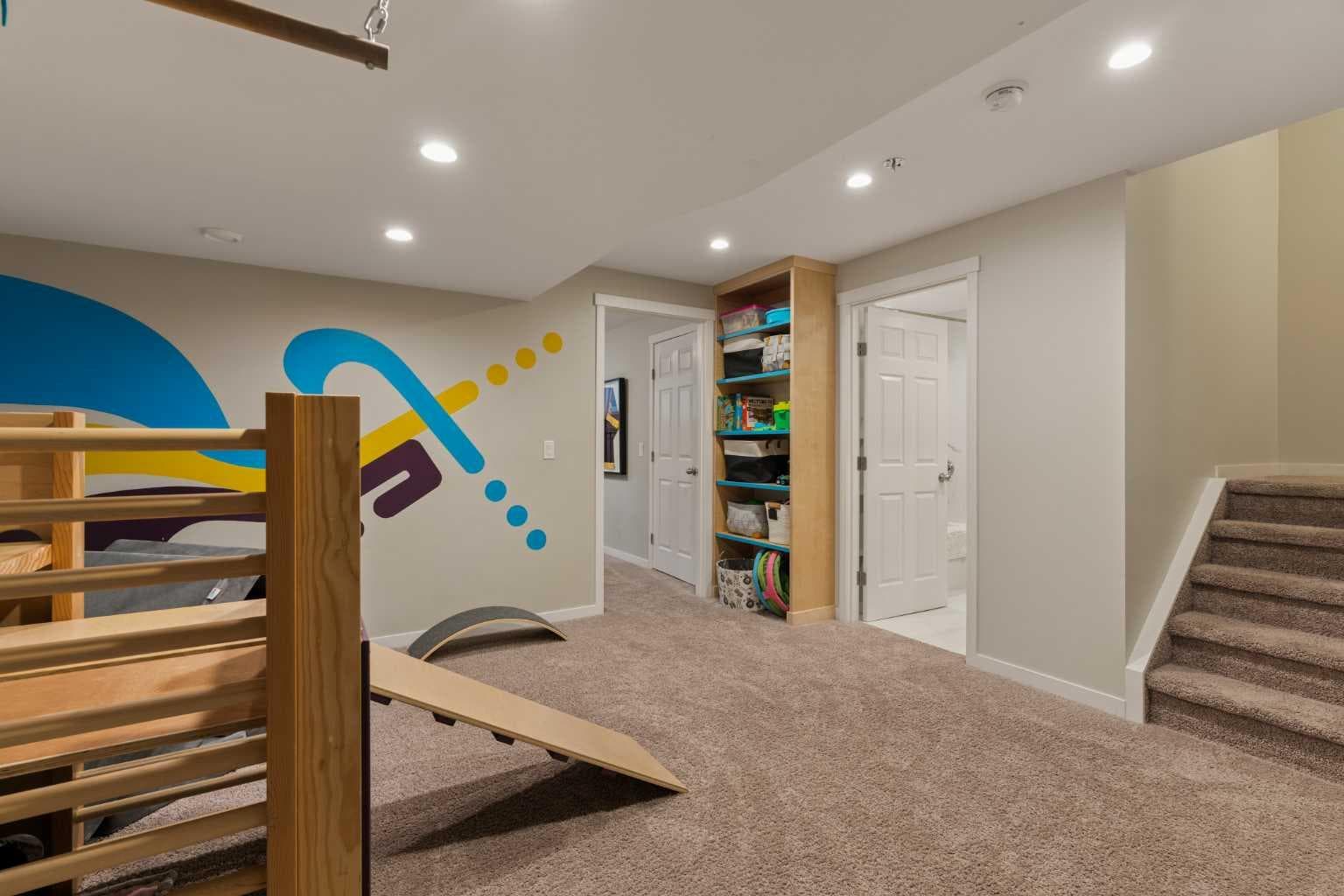 207 Mahogany Grove SE