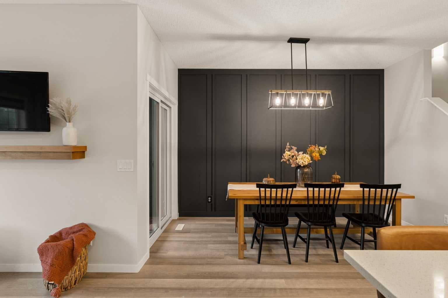207 Mahogany Grove SE