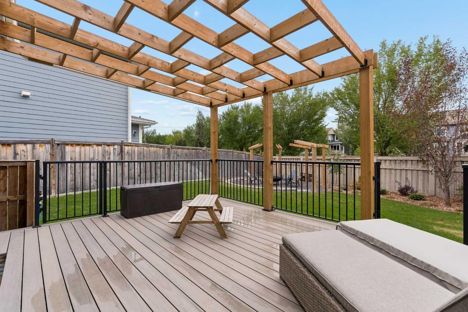 207 Mahogany Grove SE