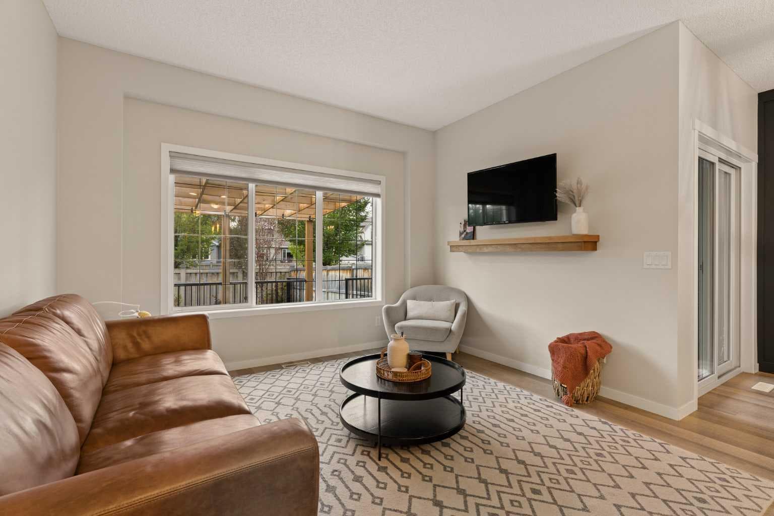 207 Mahogany Grove SE
