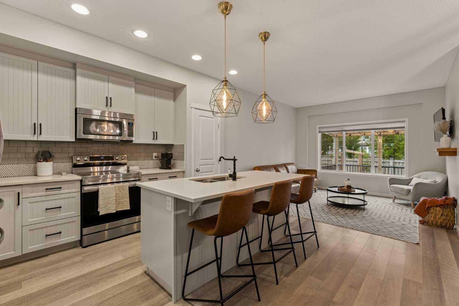 207 Mahogany Grove SE