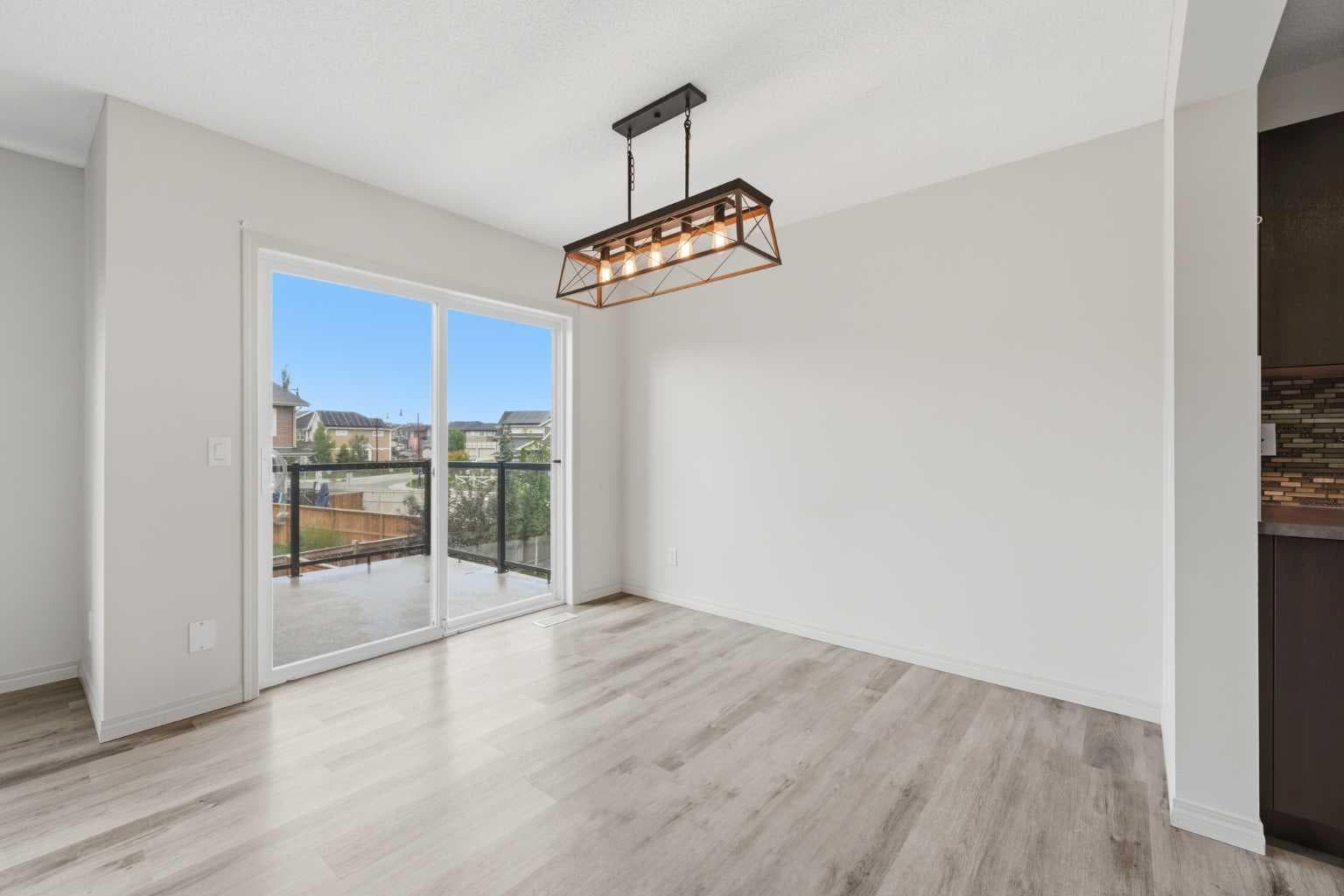 161 Sunset Common 