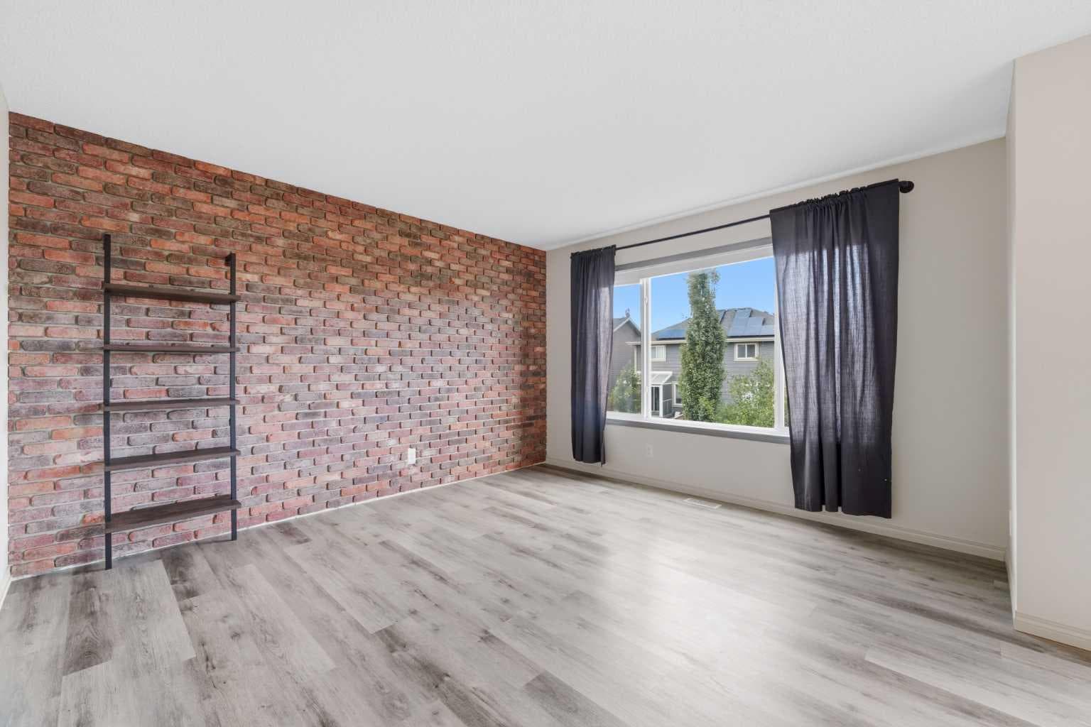 161 Sunset Common 