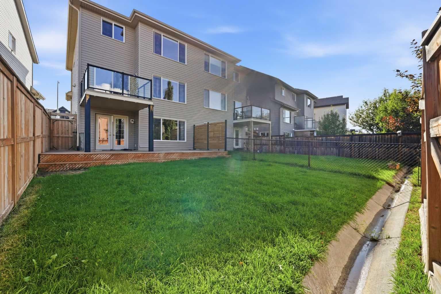 161 Sunset Common 
