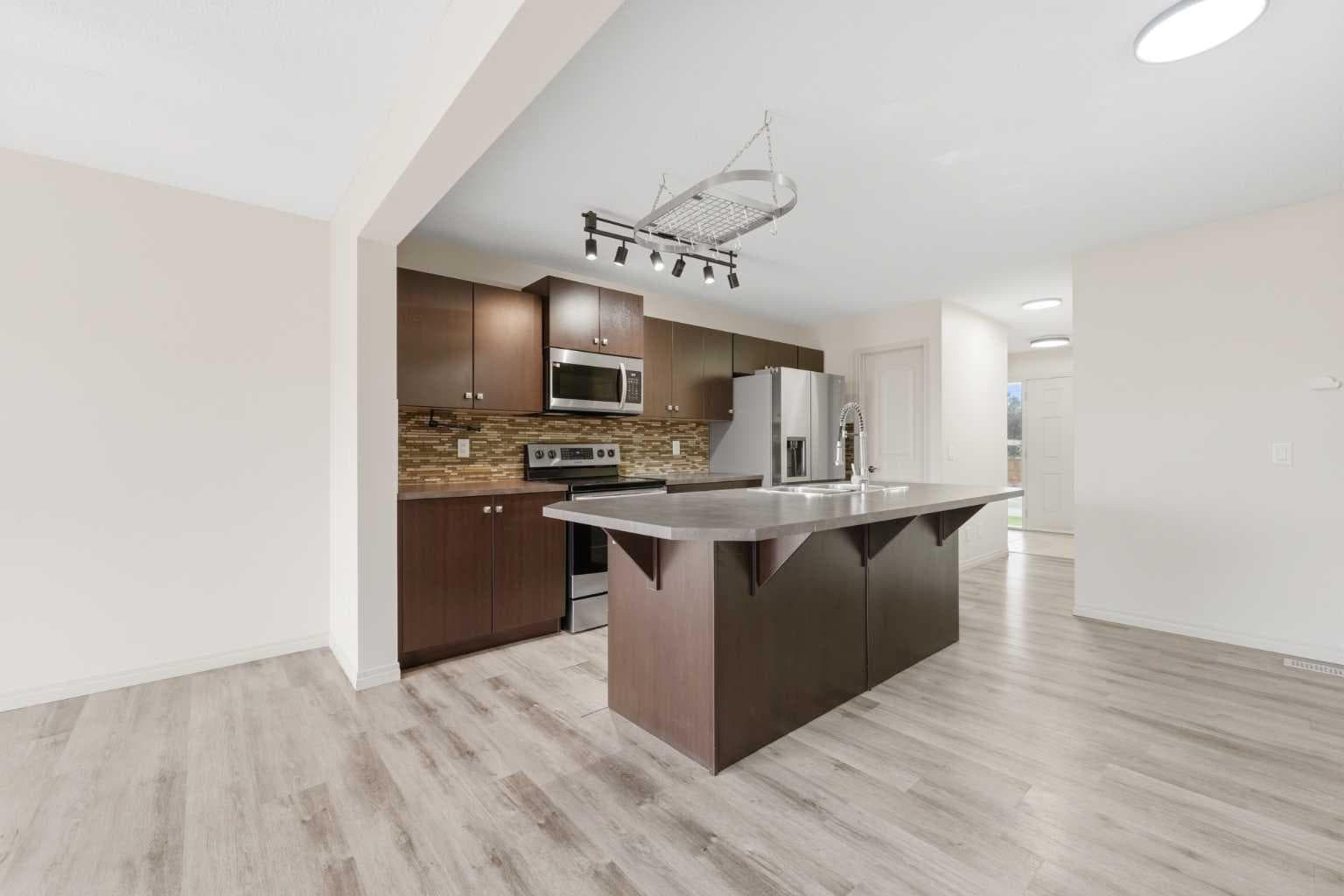 161 Sunset Common 